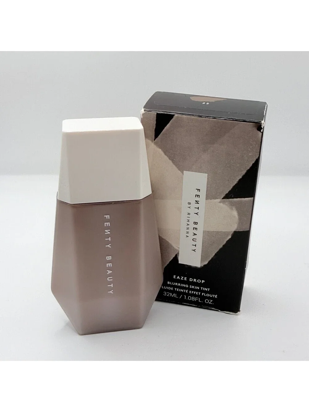 FENTY BEAUTY by Rihanna Eaze Drop Lightweight Blurring Skin Tint in #22